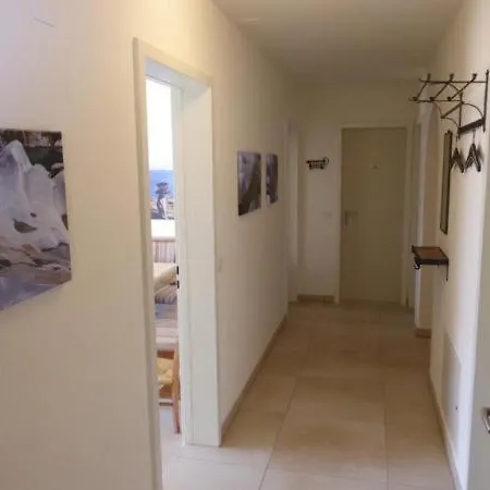 Casa Rocca Bella B Familienwohnung